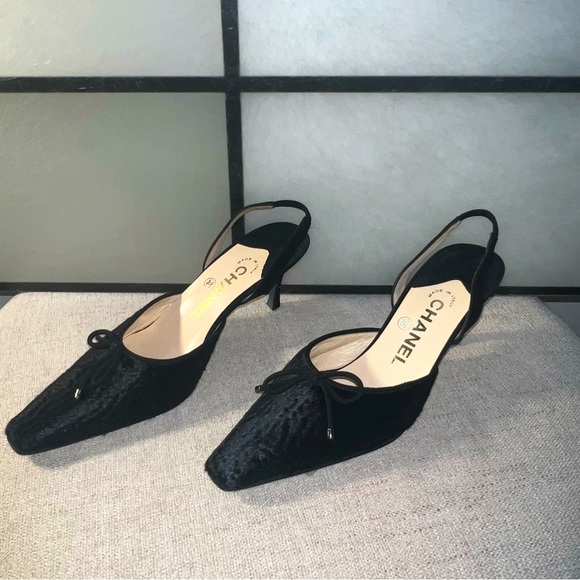 CHANEL SLINGBACK HEELS - Picture 1 of 4